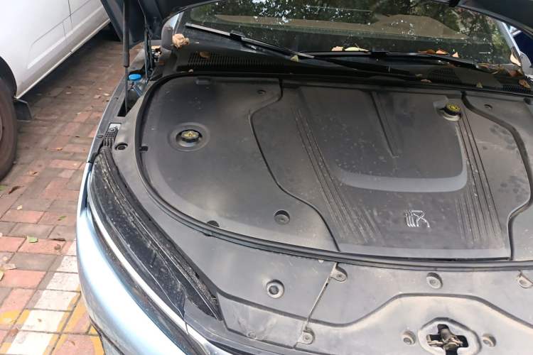 Used BYD Han 2024 EV Glory Edition 506KM Front-Wheel-Drive Premium Model Engine Bay Right
