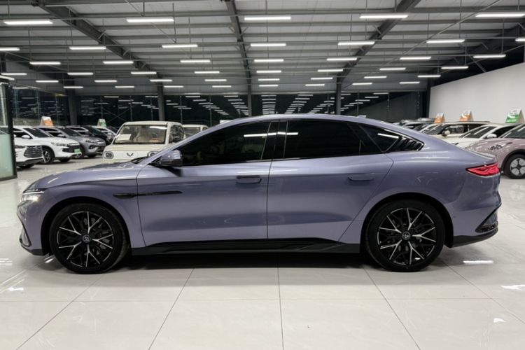 Used BYD Han 2024 EV Glory Edition 610 km All-Wheel Drive "Tian Shen Zhi Jia" Intelligent Driving Model Exterior 5