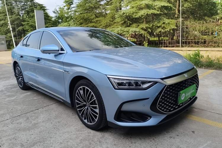 Used BYD Han 2024 DM-i Glory Edition 121KM Premium Model Front Right 45 Deg