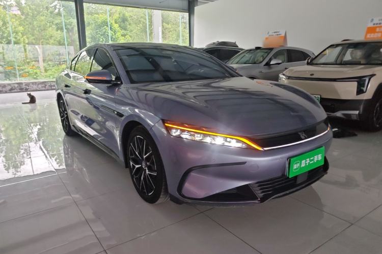 Used BYD Han 2024 EV Glory Edition 610 km All-Wheel Drive "Tian Shen Zhi Jia" Intelligent Driving Model Front Right 45 Deg
