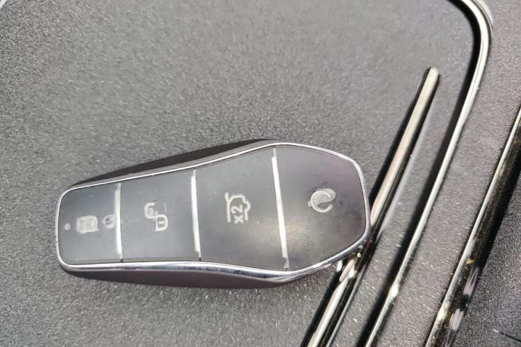Used BYD Han 2024 DM-i Glory Edition 121KM Prestige Model Interior 1