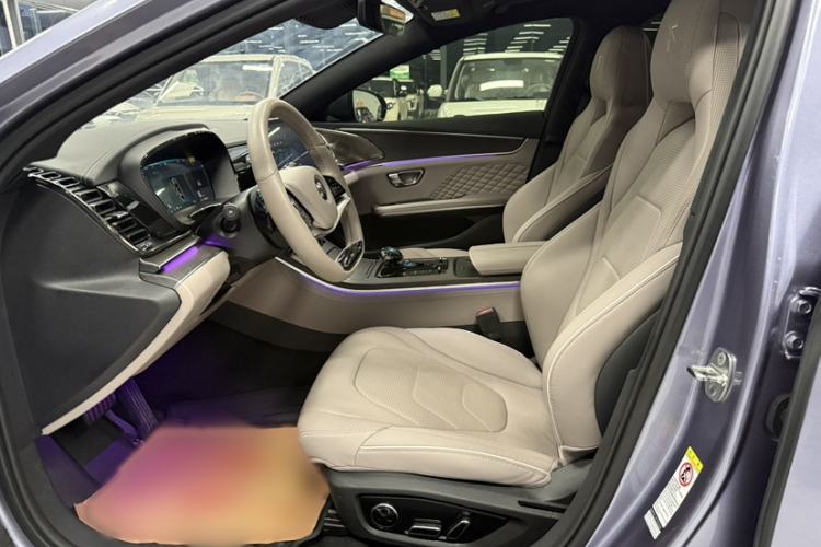 Used BYD Han 2024 EV Glory Edition 610 km All-Wheel Drive "Tian Shen Zhi Jia" Intelligent Driving Model Interior 1