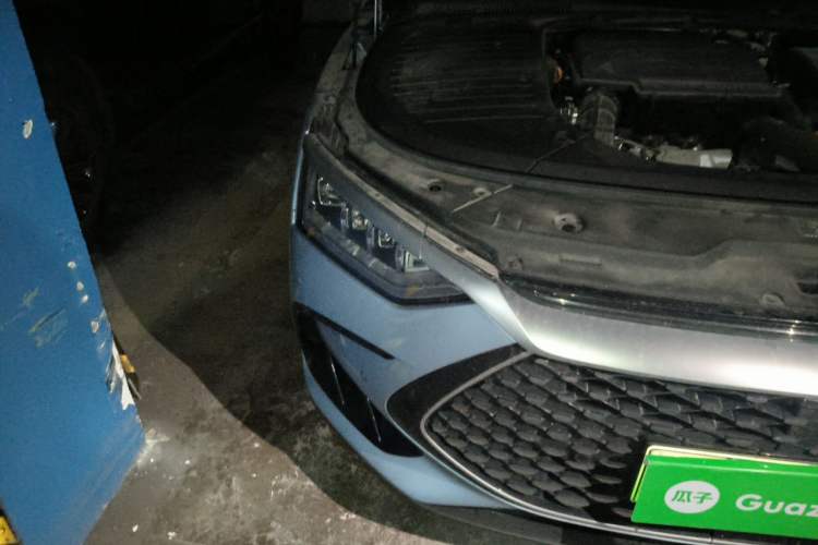 Used BYD Han 2024 DM-i Glory Edition 121KM Premium Model Right Front Headlight