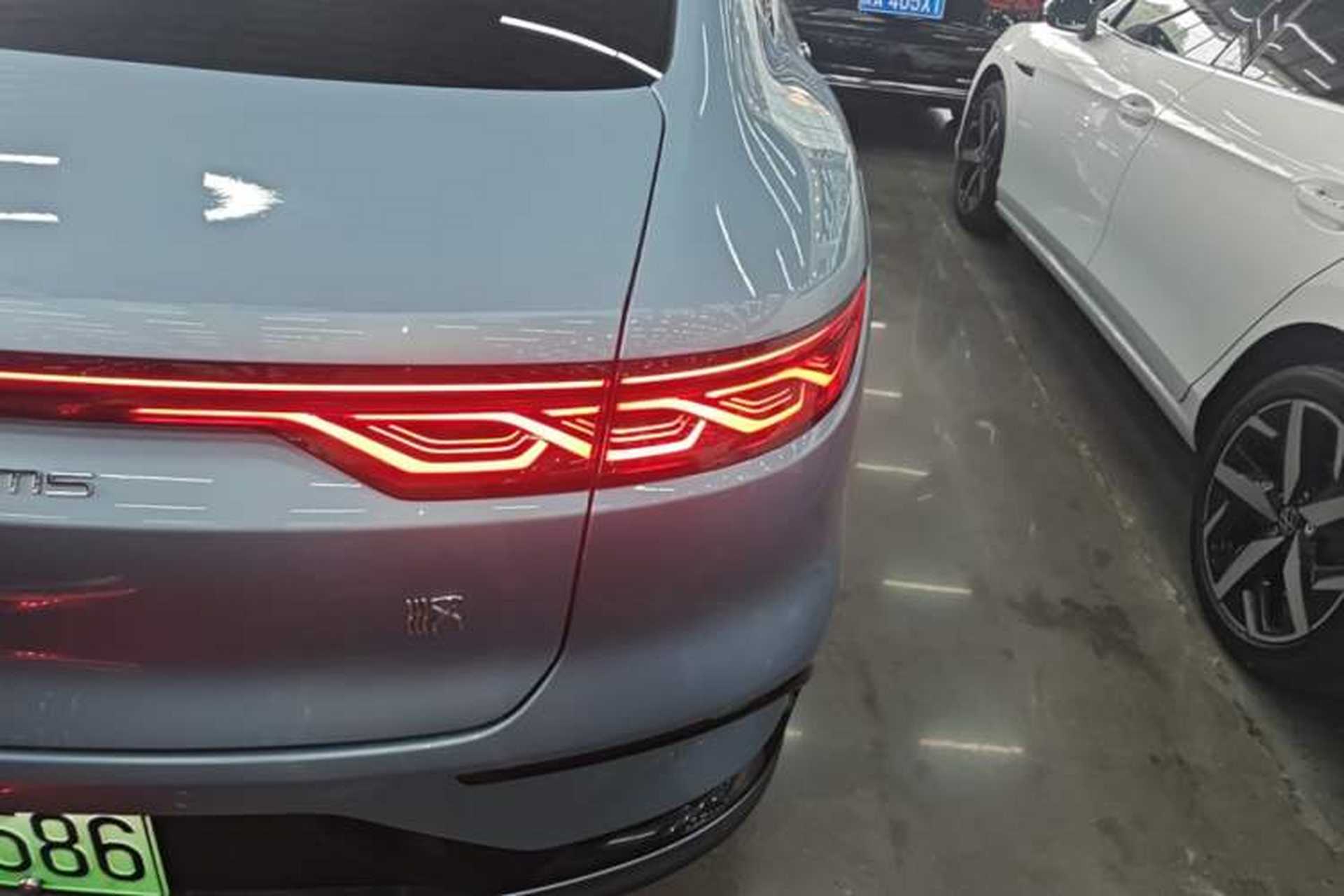 Used BYD Han 2024 DM-i Glory Edition 121KM Prestige Model Right Rear Taillight