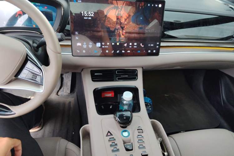 Used BYD Han 2024 DM-i Glory Edition 121KM Premium Model Audio And AC Panel