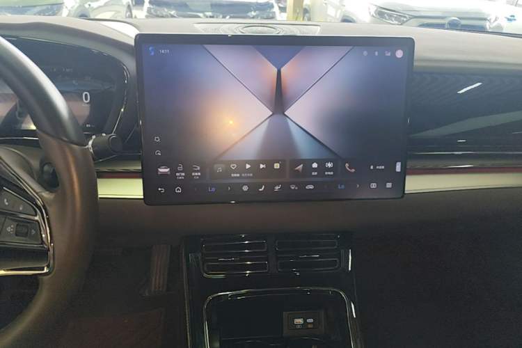 Used BYD Han 2024 DM-i Glory Edition 121KM Prestige Model Audio And AC Panel