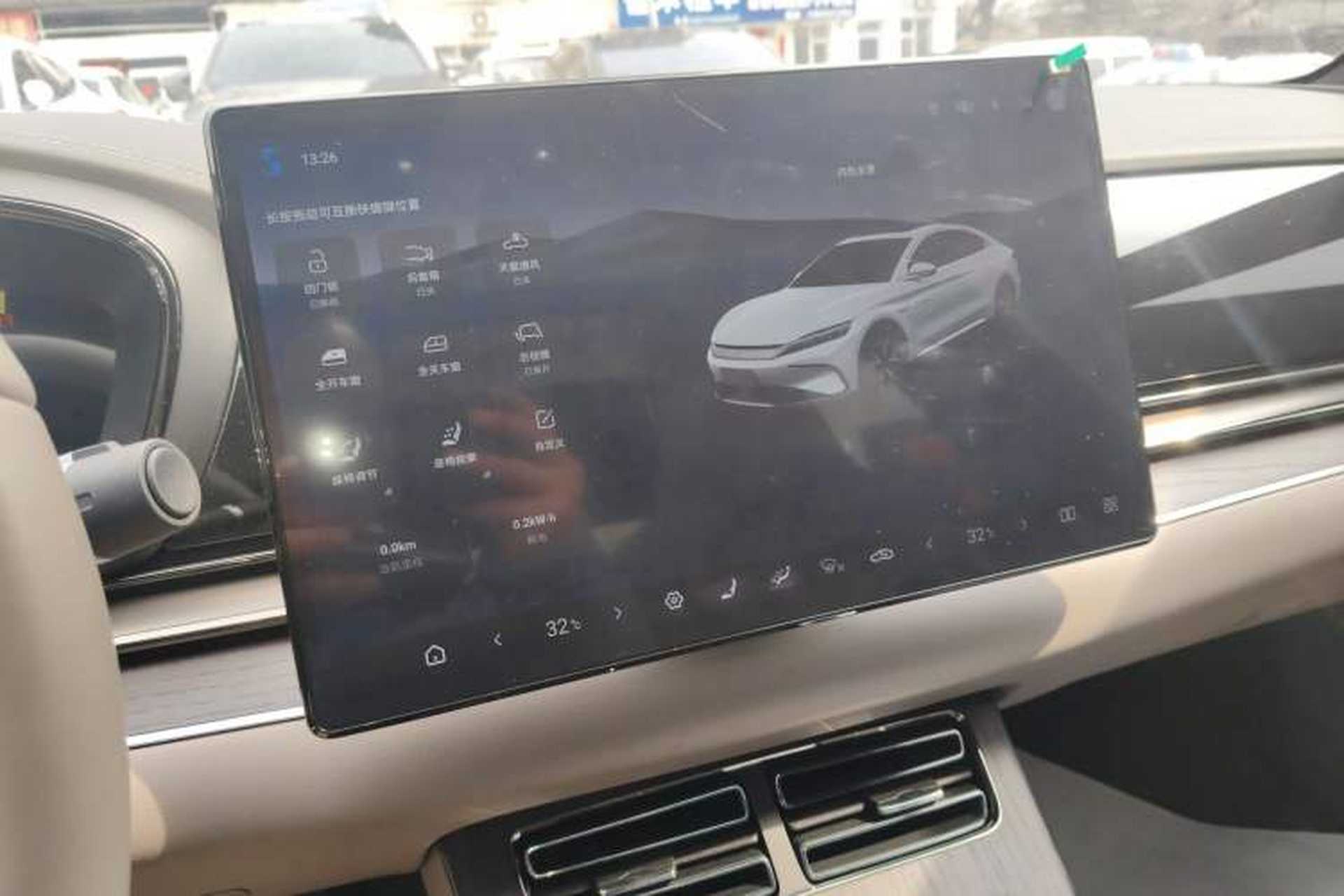 Used BYD Han 2024 EV Glory Edition 610 km All-Wheel Drive "Tian Shen Zhi Jia" Intelligent Driving Model Audio And AC Panel