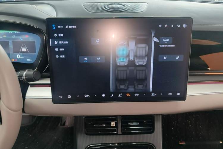 Used BYD Han 2024 DM-i Glory Edition 121KM Prestige Model Audio And AC Panel