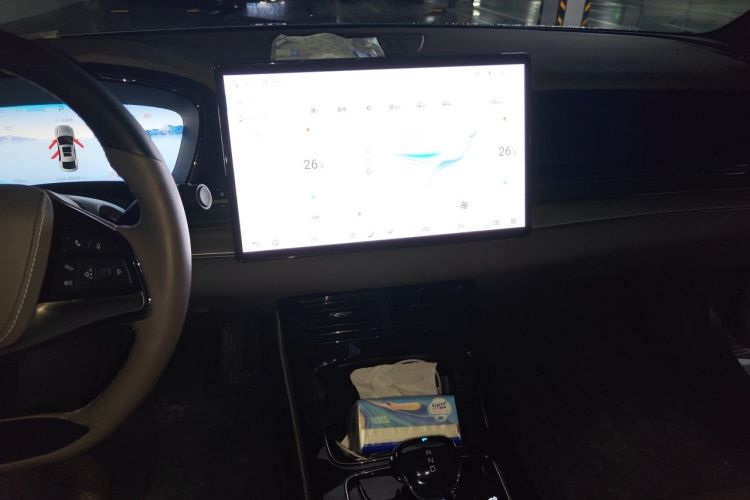 Used BYD Han 2024 DM-i Glory Edition 121KM Elite Model Audio And AC Panel