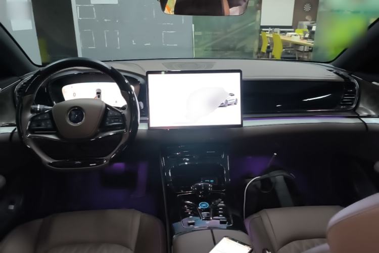 Used BYD Han 2024 DM-i Glory Edition 121KM Prestige Model Center Console