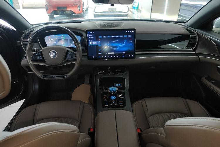 Used BYD Han 2024 DM-i Glory Edition 121KM Premium Model Center Console