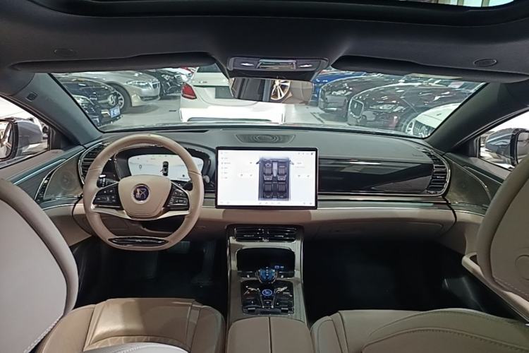 Used BYD Han 2024 DM-i Glory Edition 121KM Premium Model Center Console