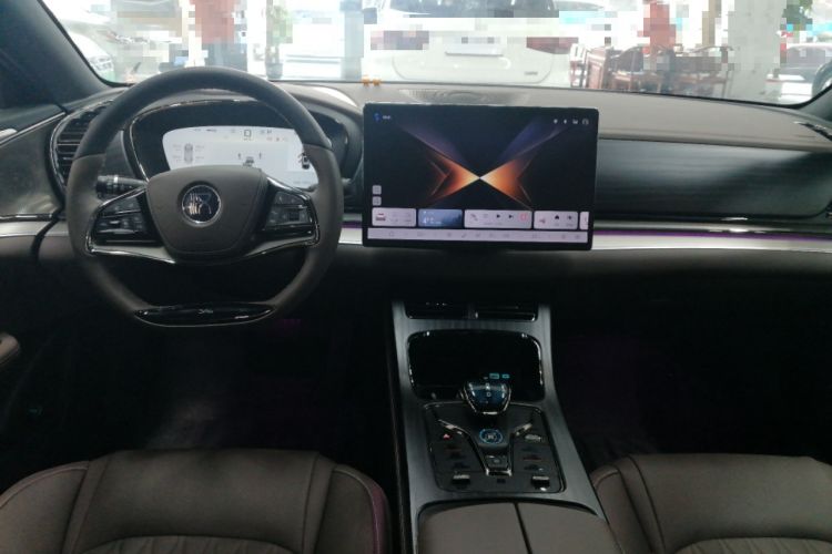 Used BYD Han 2024 DM-i Glory Edition 121KM Prestige Model Center Console