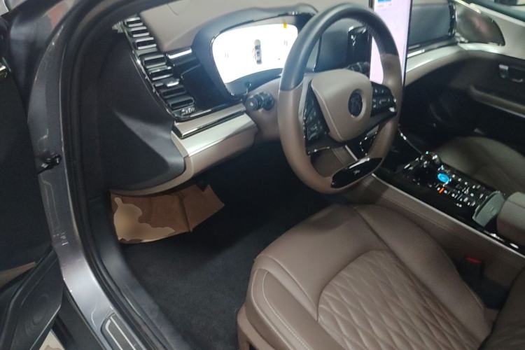 Used BYD Han 2024 DM-i Glory Edition 121KM Elite Model Driver Seat