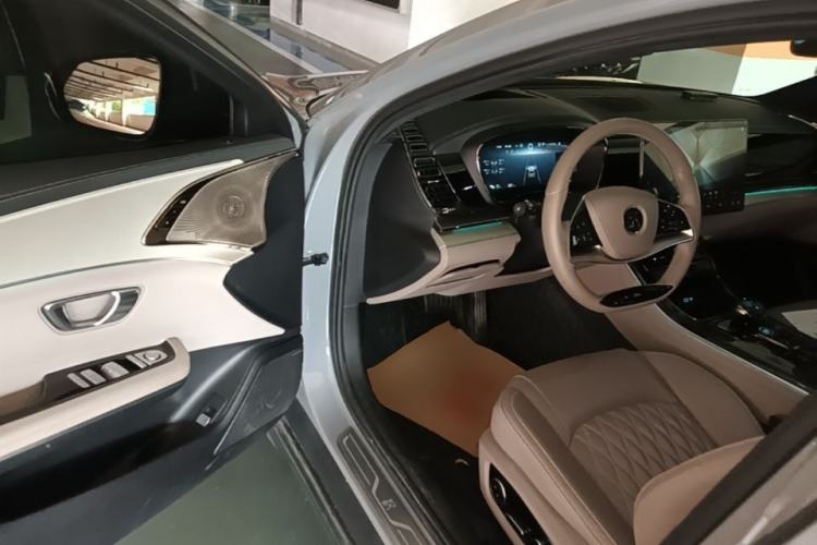Used BYD Han 2024 EV Glory Edition 605KM Front-Wheel-Drive Premium Model Driver Seat