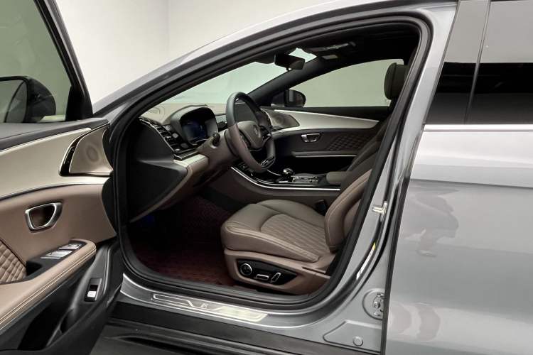 Used BYD Han 2024 DM-i Glory Edition 121KM Prestige Model Driver Seat