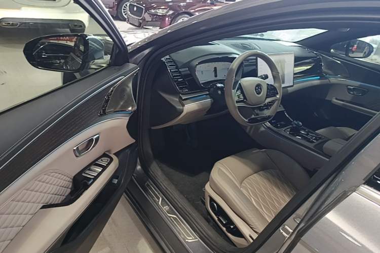 Used BYD Han 2024 DM-i Glory Edition 121KM Premium Model Driver Seat