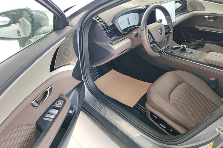 Used BYD Han 2024 DM-i Glory Edition 121KM Elite Model Driver Seat