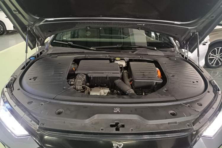 Used BYD Han 2024 DM-i Glory Edition 121KM Elite Model Engine Bay