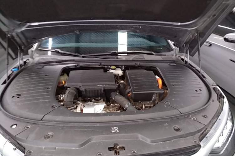 Used BYD Han 2024 DM-i Glory Edition 121KM Premium Model Engine Bay