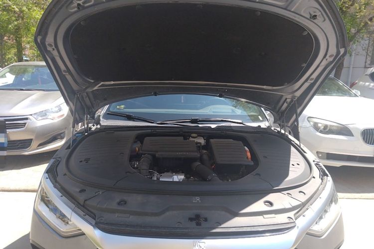 Used BYD Han 2024 DM-i Glory Edition 121KM Premium Model Engine Bay