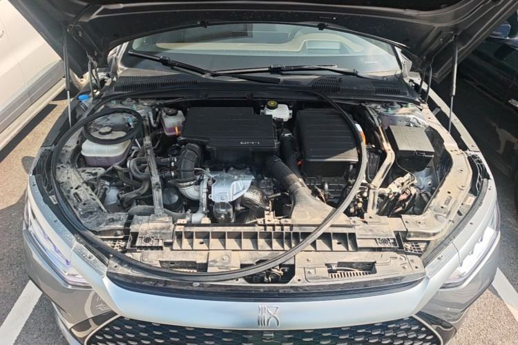 Used BYD Han 2024 DM-i Glory Edition 121KM Premium Model Engine Bay