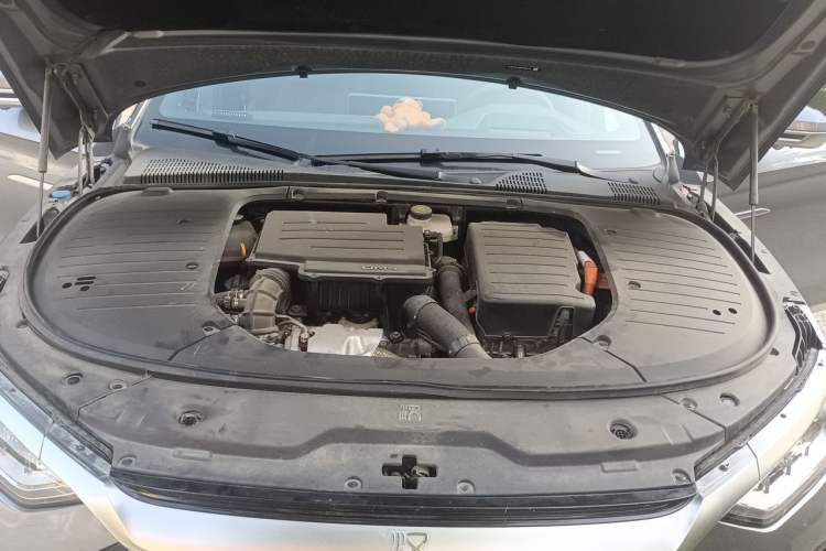 Used BYD Han 2024 DM-i Glory Edition 121KM Premium Model Engine Bay