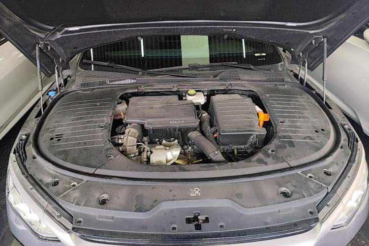 Used BYD Han 2024 DM-i Glory Edition 121KM Prestige Model Engine Bay