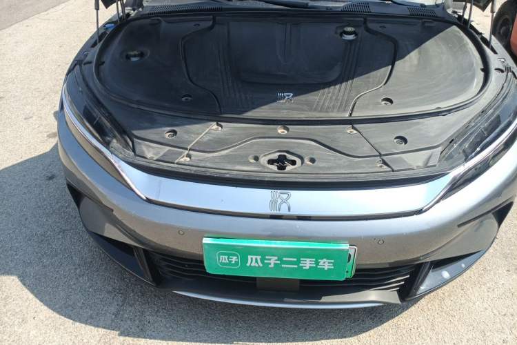 Used BYD Han 2024 EV Glory Edition 605KM Front-Wheel-Drive Premium Model Engine Bay