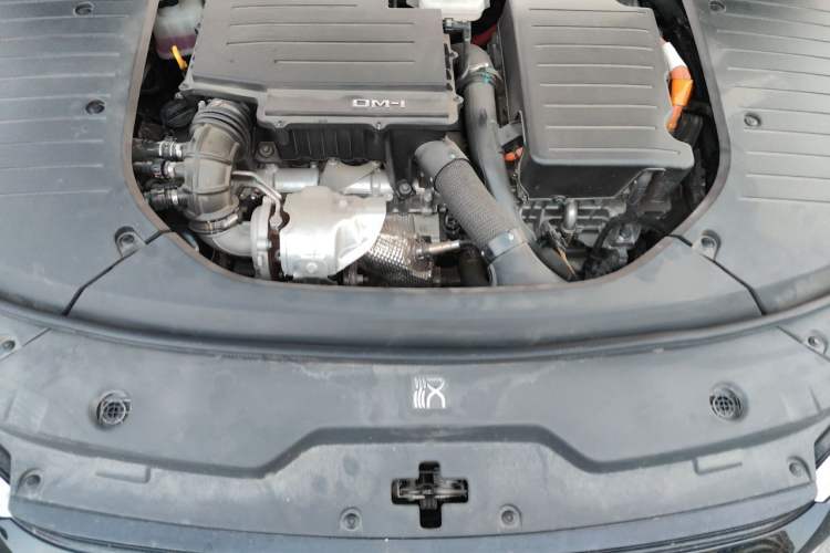 Used BYD Han 2024 DM-i Glory Edition 121KM Elite Model Engine Bay