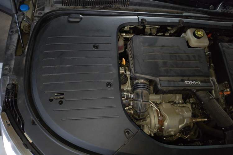 Used BYD Han 2024 DM-i Glory Edition 121KM Elite Model Engine Bay Right