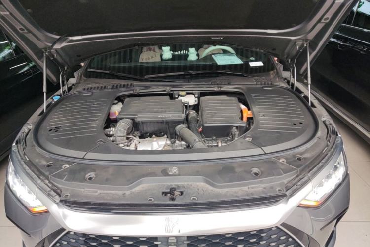 Used BYD Han 2024 DM-i Glory Edition 121KM Prestige Model Engine Bay