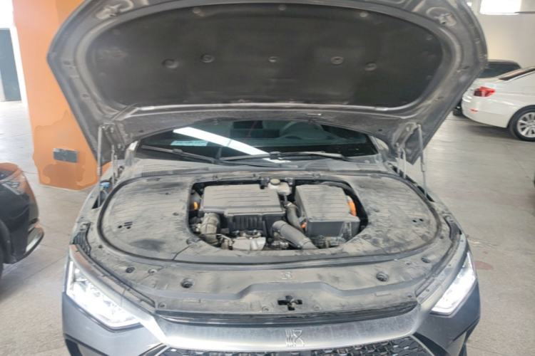 Used BYD Han 2024 DM-i Glory Edition 121KM Prestige Model Engine Bay