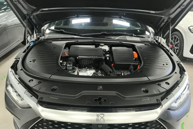 Used BYD Han 2024 DM-i Glory Edition 200KM Flagship Model Engine Bay