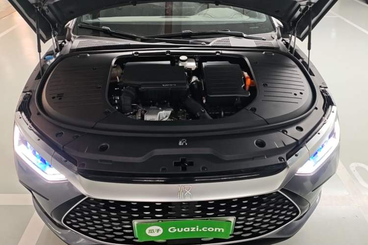 Used BYD Han 2024 DM-i Glory Edition 121KM Prestige Model Engine Bay