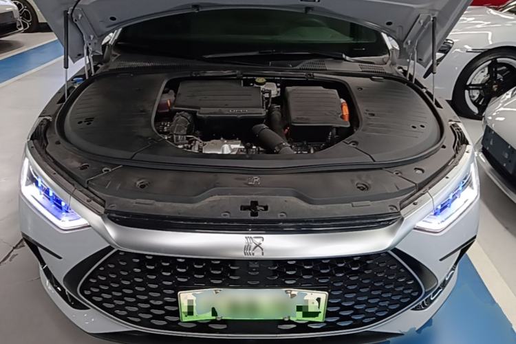 Used BYD Han 2024 DM-i Glory Edition 121KM Elite Model Engine Bay