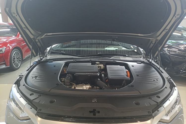 Used BYD Han 2024 DM-i Glory Edition 121KM Prestige Model Engine Bay