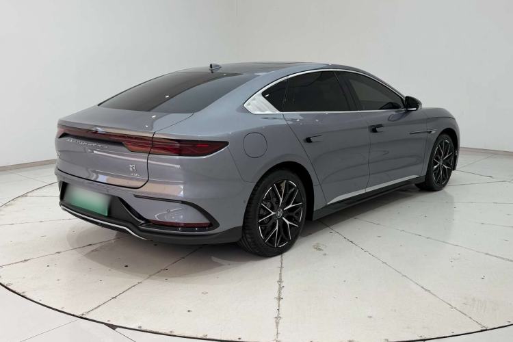 Used BYD Han 2024 EV Glory Edition 610 km All-Wheel Drive "Tian Shen Zhi Jia" Intelligent Driving Model Exterior 2