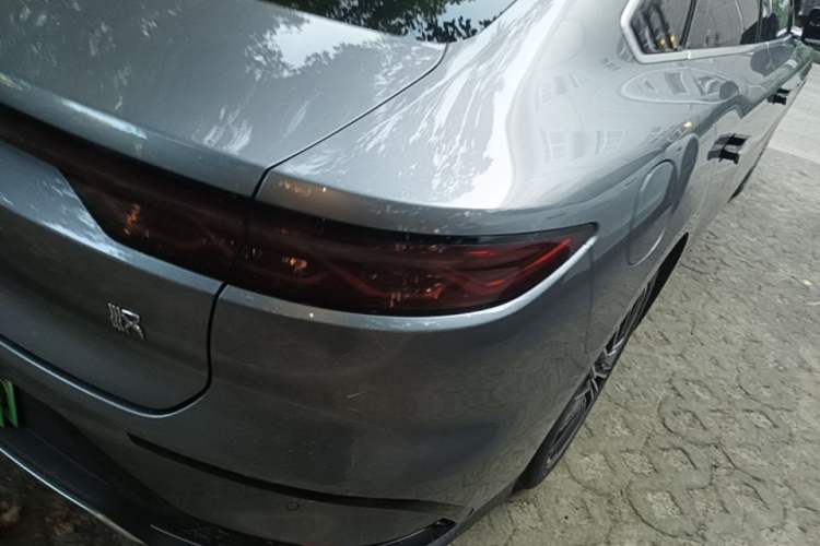 Used BYD Han 2024 EV Glory Edition 506KM Front-Wheel-Drive Premium Model Exterior 3