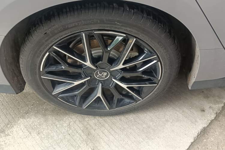 Used BYD Han 2024 EV Glory Edition 506KM Front-Wheel-Drive Premium Model Exterior 5