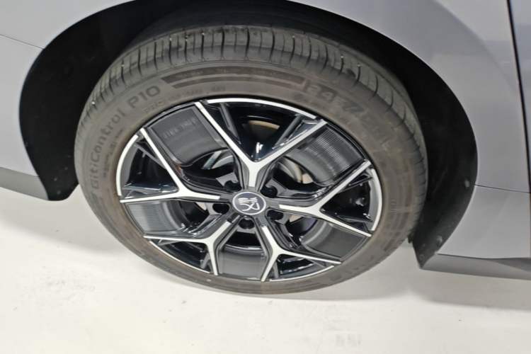 Used BYD Han 2024 EV Glory Edition 605KM Front-Wheel-Drive Premium Model Exterior 5
