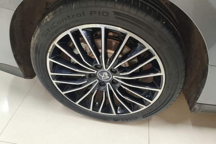 Used BYD Han 2024 EV Glory Edition 506KM Front-Wheel-Drive Premium Model Exterior 5