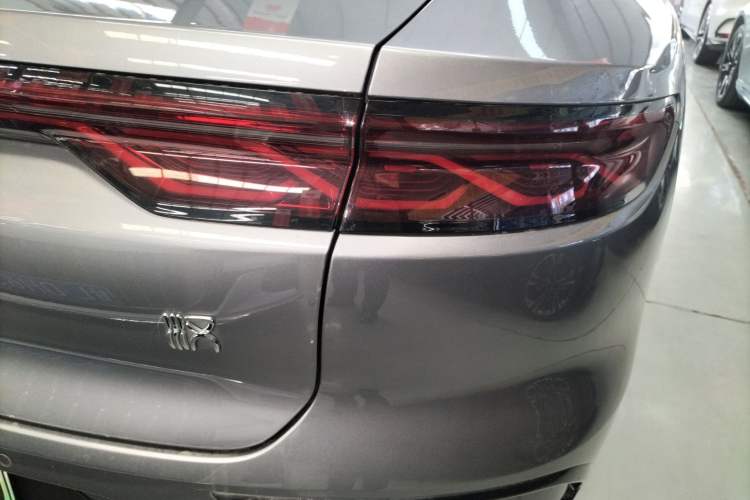 Used BYD Han 2024 EV Glory Edition 605KM Front-Wheel-Drive Premium Model Exterior 6