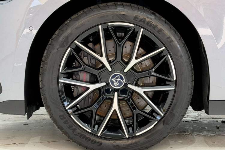 Used BYD Han 2024 EV Glory Edition 610 km All-Wheel Drive "Tian Shen Zhi Jia" Intelligent Driving Model Exterior 7