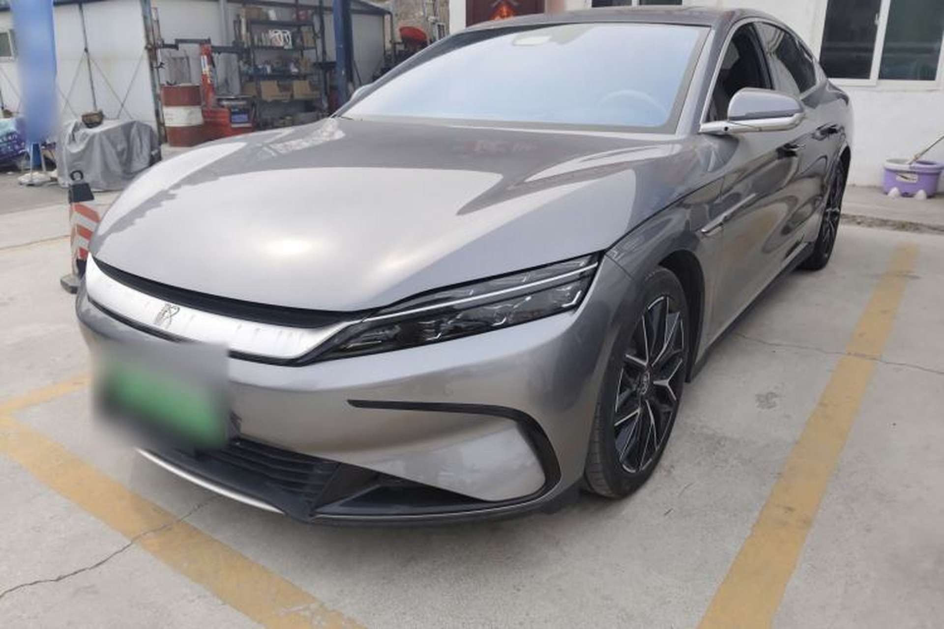 Used BYD Han 2024 EV Glory Edition 610 km All-Wheel Drive "Tian Shen Zhi Jia" Intelligent Driving Model Front Left 45 Deg