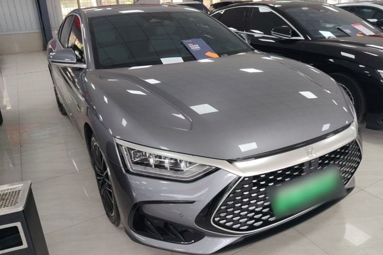 Used BYD Han 2024 DM-i Glory Edition 121KM Premium Model Front Right 45 Deg