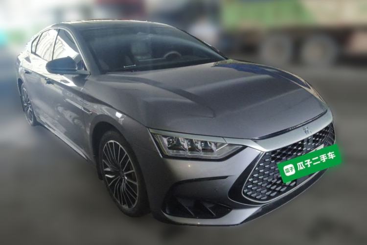 Used BYD Han 2024 DM-i Glory Edition 121KM Prestige Model Front Right 45 Deg