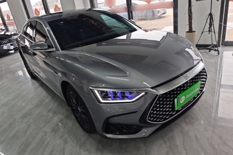 Used BYD Han 2024 DM-i Glory Edition 121KM Prestige Model Front Right 45 Deg