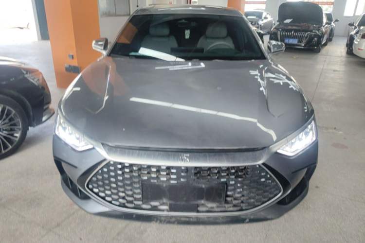 Used BYD Han 2024 DM-i Glory Edition 121KM Prestige Model Front