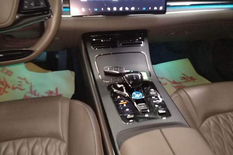 Used BYD Han 2024 DM-i Glory Edition 121KM Premium Model Gear Lever
